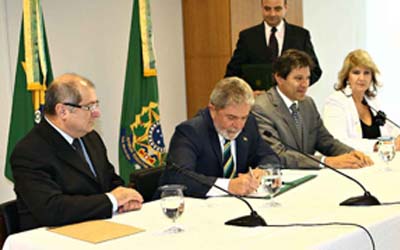 Lula assina decreto que d autonomia a institutos federais de educao