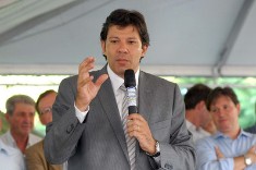 Para continuar avano, investimento no professor tem que ser prioridade, diz Haddad